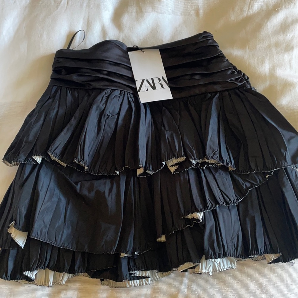 Zara Black Tiered Mini Skirt